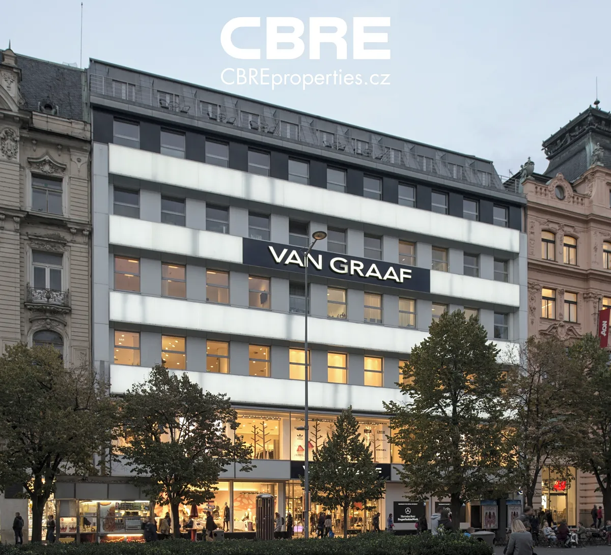 Pronájem kanceláře 320 m²